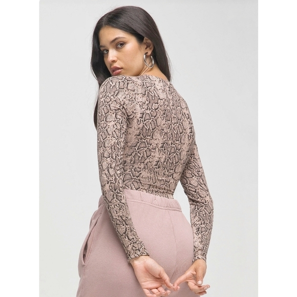 NEW Good American | Snakeskin‎ Bodysuit Lon… - Picture 6 of 6